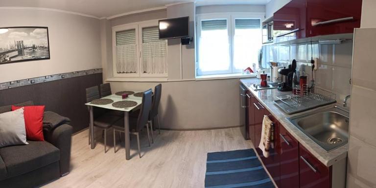 Angi Apartman- Nagyszeru Elhelyezkedes, Vendegkozpontu Szallashely-Szolgaltatas Apartment Harkany Exterior photo